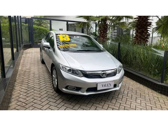 HONDA CIVIC 1.8 LXL 16V FLEX 4P AUTOMÁTICO